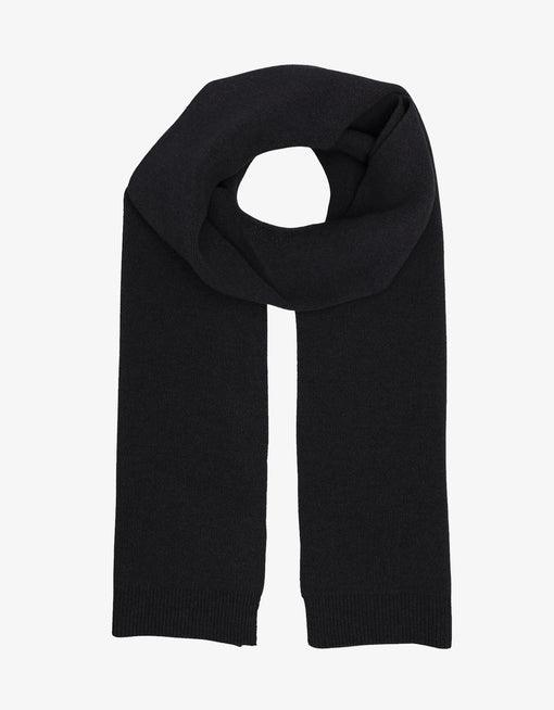 Svart halsduk i merinoull från Colorful Standard